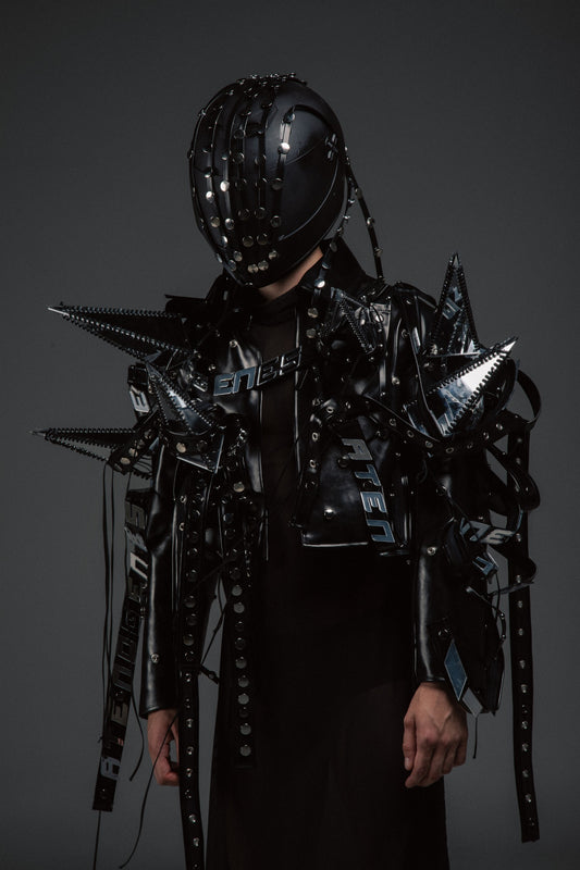 Chamarra “Armor Rebel” - Pieza Statement Futurista
