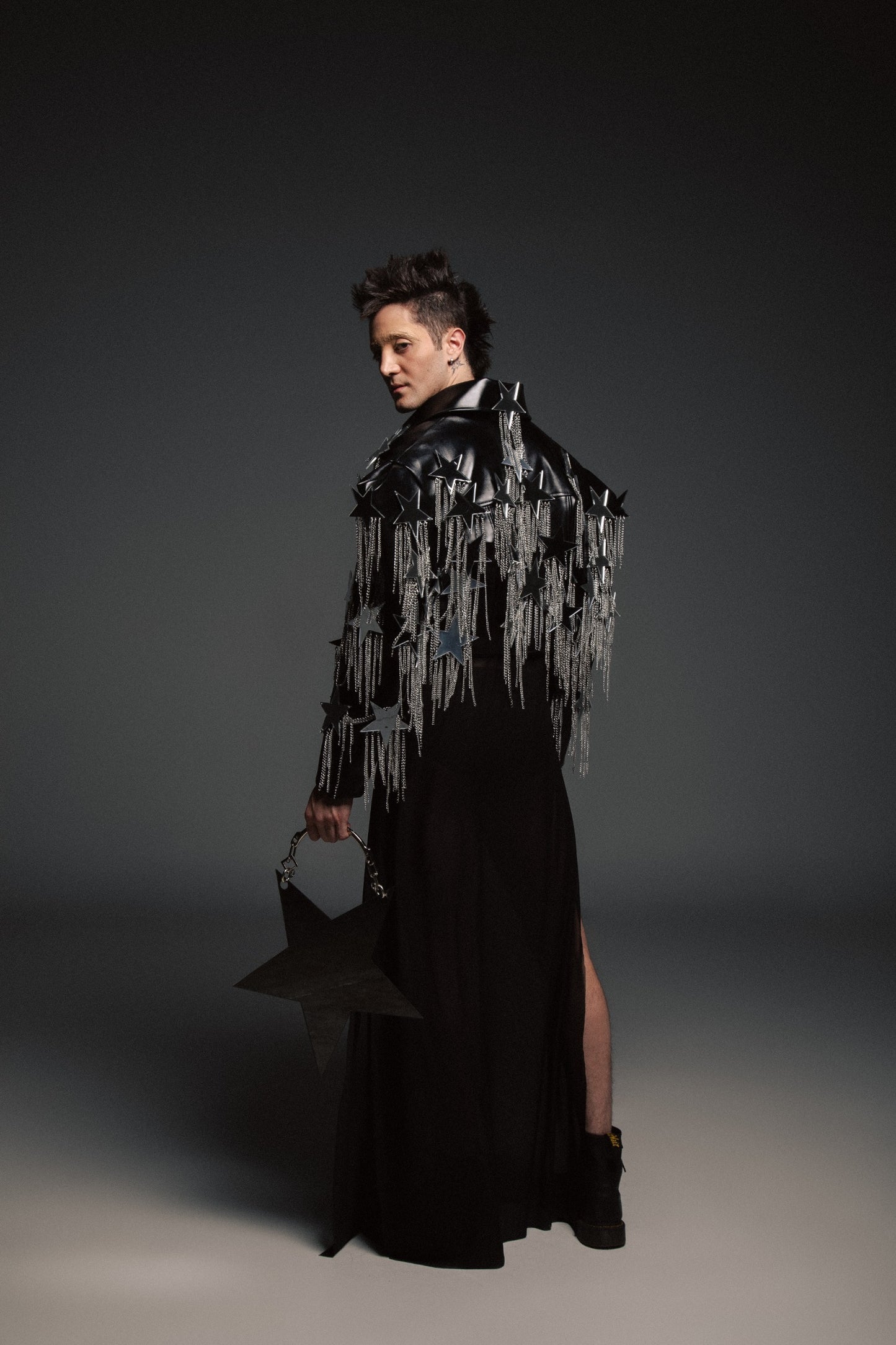 “Shooting Stars Jacket” - Un Destello Cósmico en Movimiento
