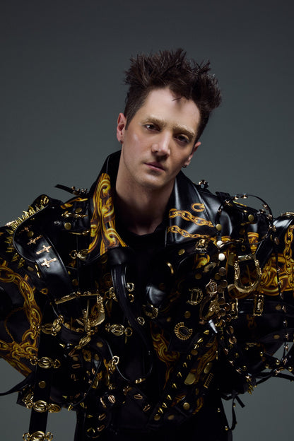 “Royal Chaos Jacket” - Inspirada en la Estética Queer del Tour de Sam Smith