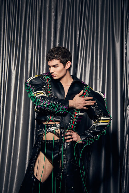 Chamarra “Electric Pulse” - Glam Rock con un Toque Futurista y Athleisure